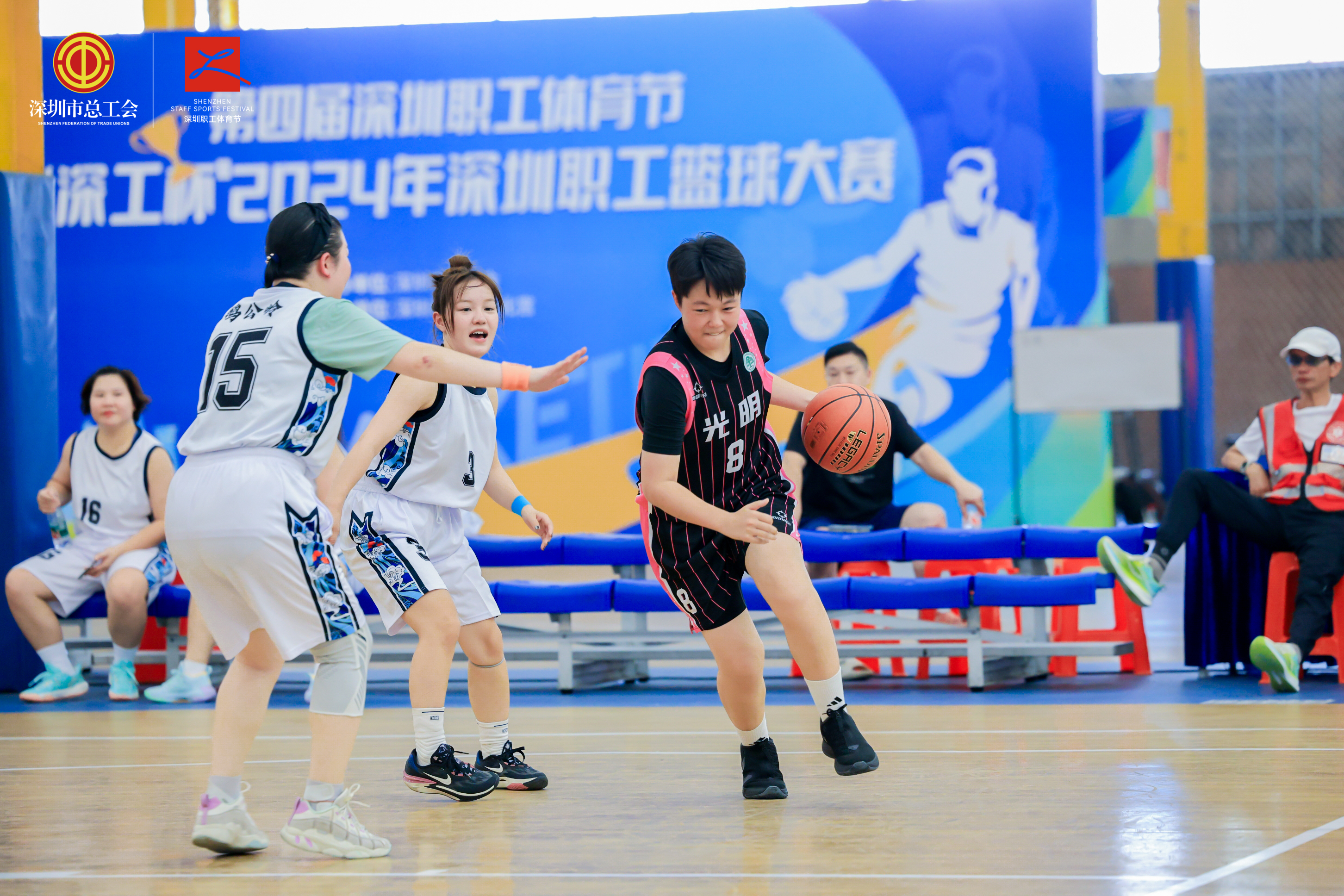 开云官方app入口-激烈比赛精彩纷呈，弱者能逆袭吗？